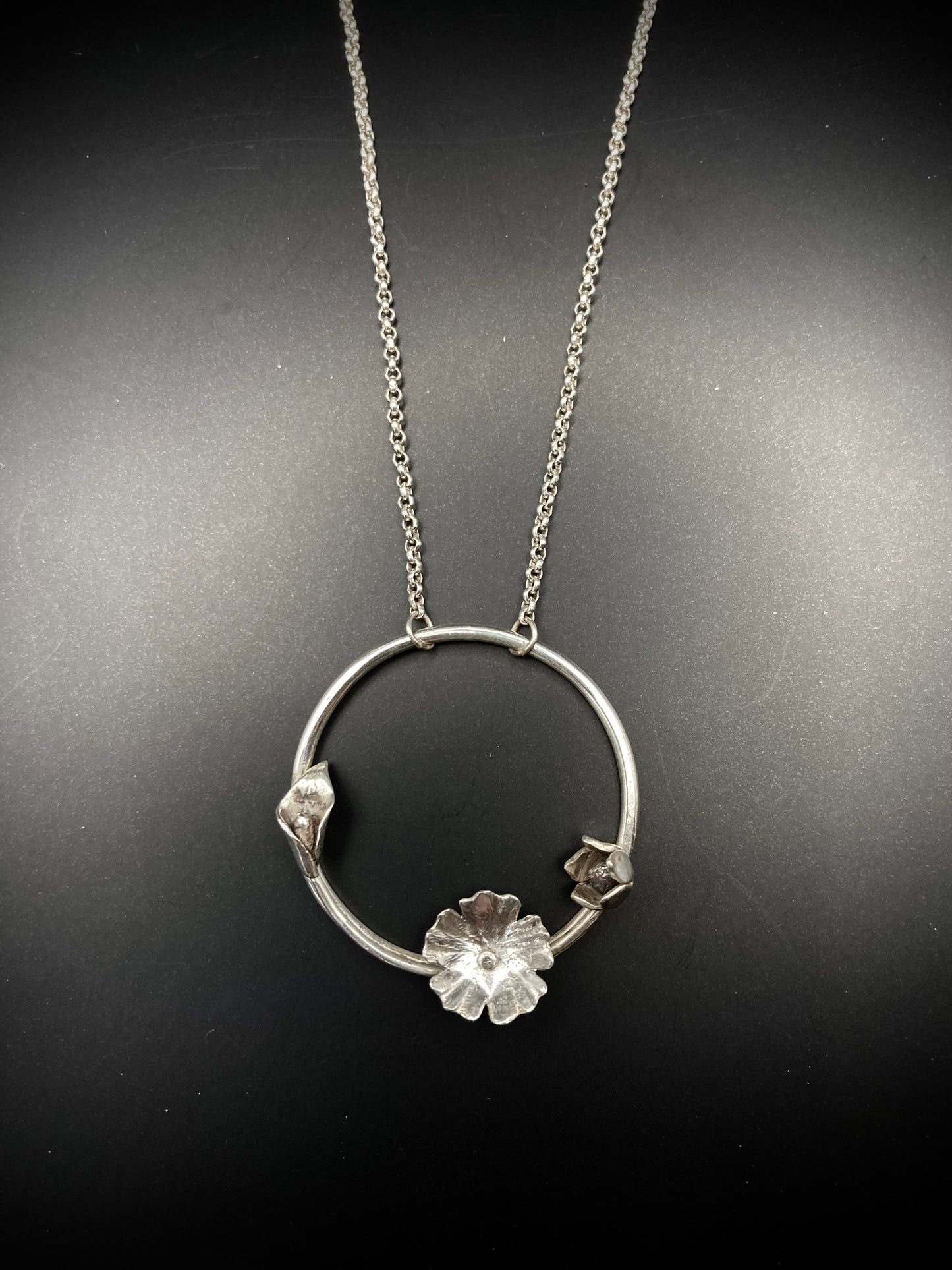 Ronde bloemenketting