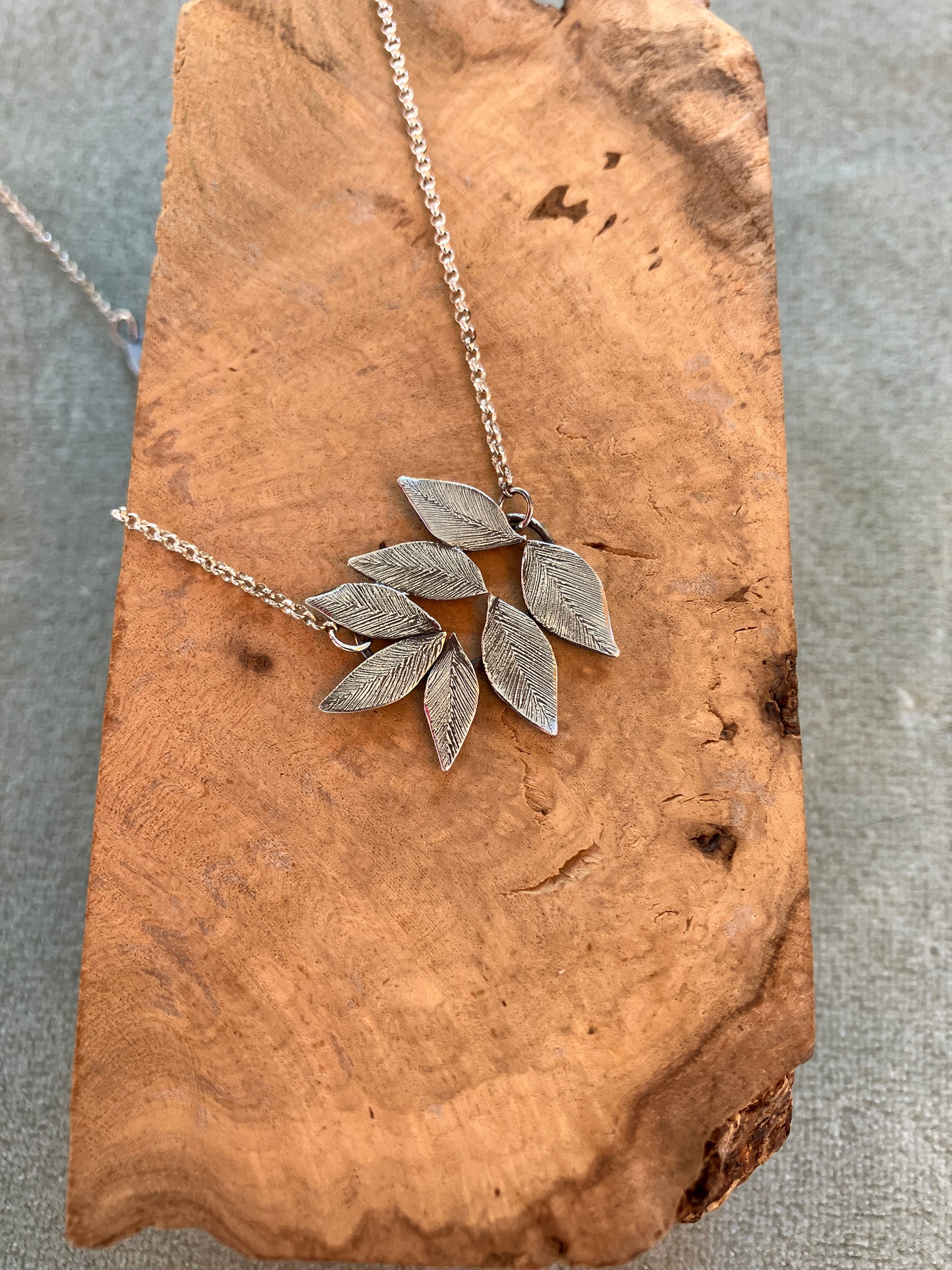 Leaves necklace