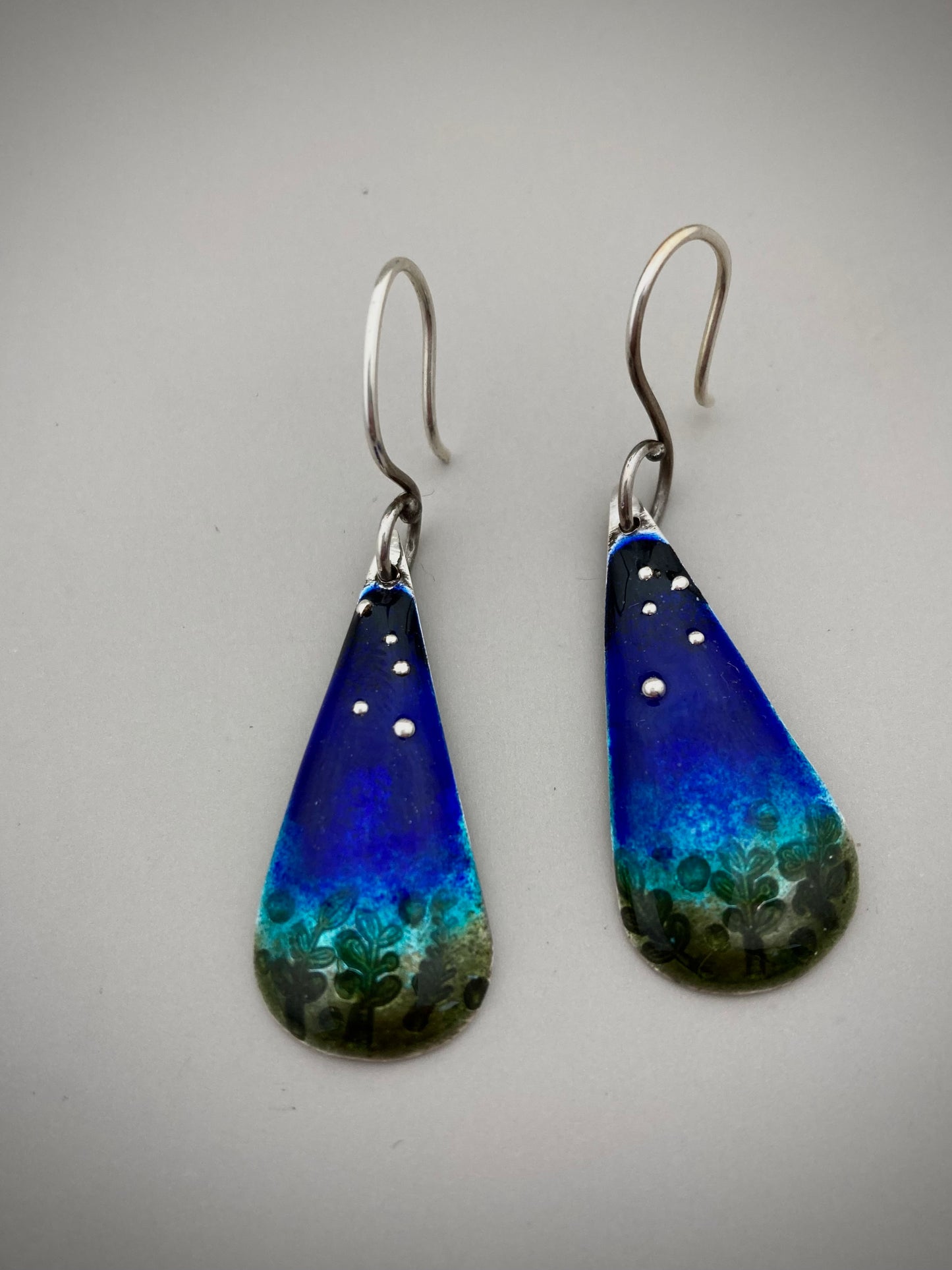 Underwater scene earings