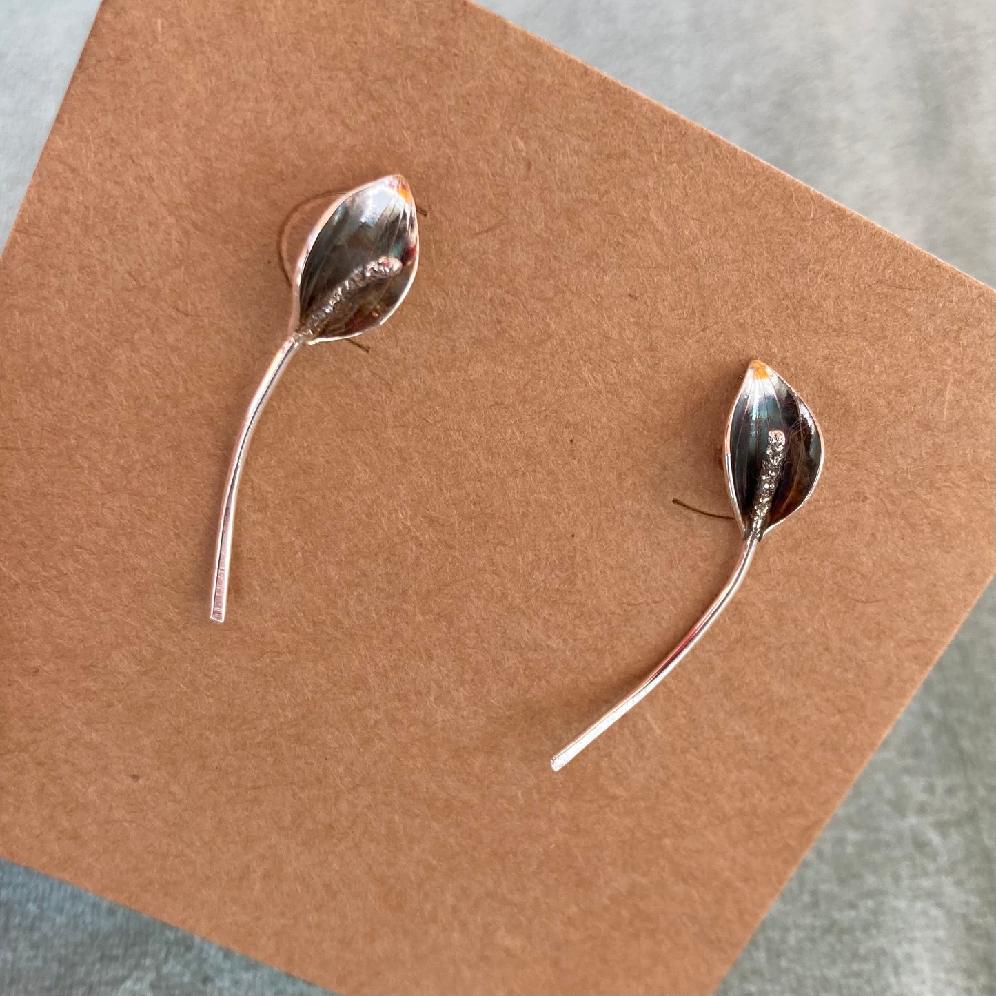 Peace lily stud earrings