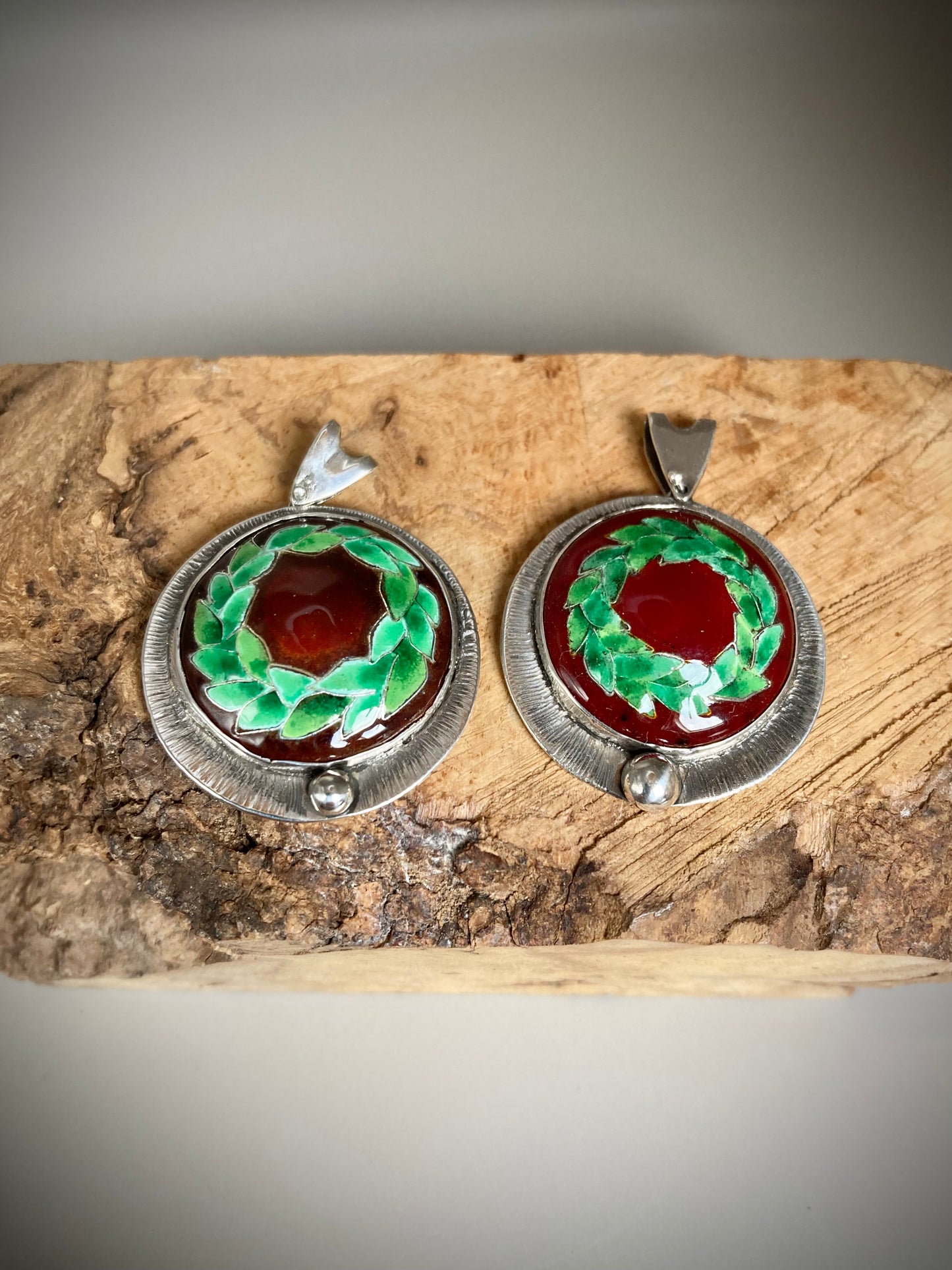 Wreath medallion