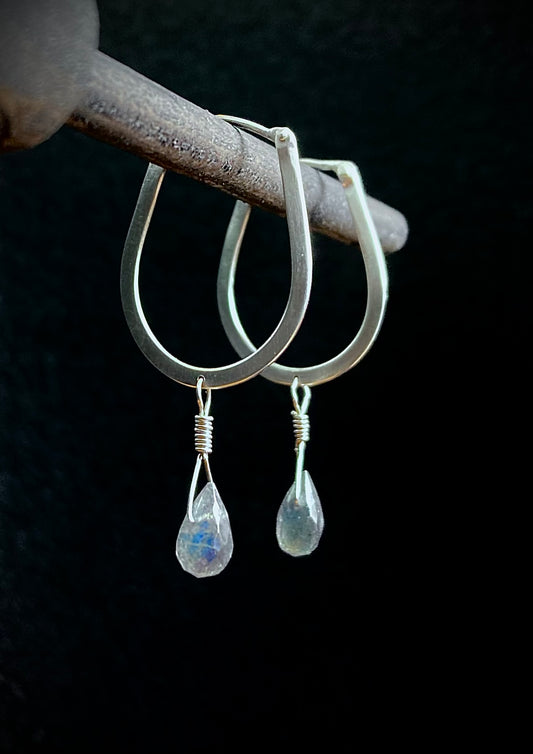 Labradorite hop earrings